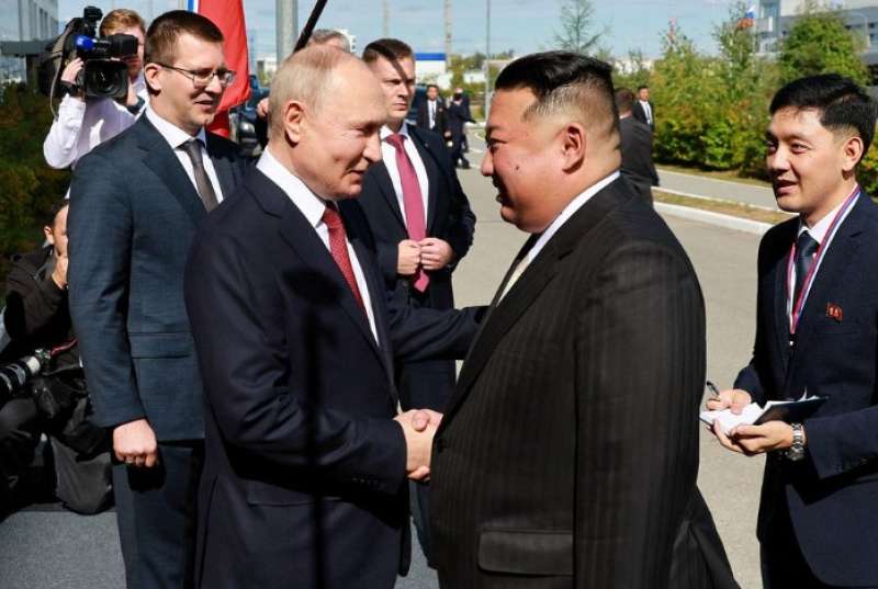 لقاء بوتين وكيم يثمر عن مساعدة روسيا لكوريا الشمالية في بناء أقمار صناعية