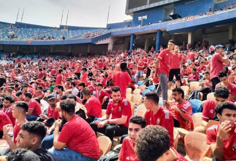 عقوبة اقتحام الجماهير لمباريات الدوري المصري المقبل