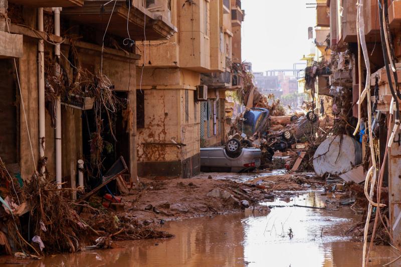 الصحة الليبية: 3065 وفاة جراء الفيضانات حتى الأمس