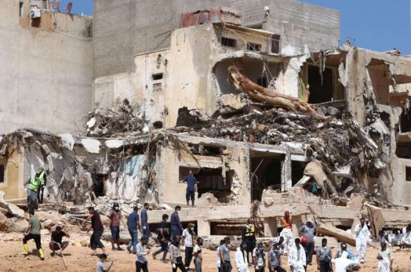 تقسيم درنة الليبية 8 أجزاء لتسريع جهود الإنقاذ