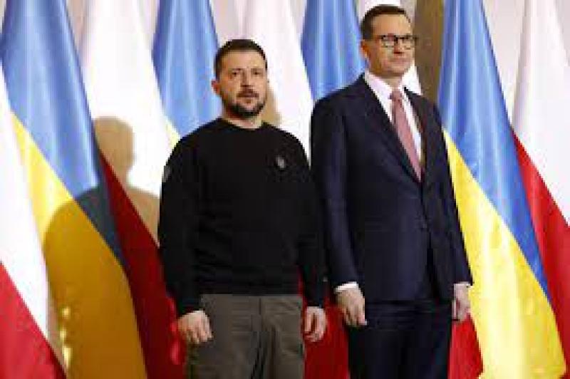 رئيس وزراء بولندا لـ زيلينسكي: لا تهين شعبنا مرة أخرى