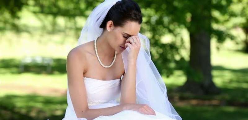 عريس أمريكي يترك عروسه يوم الزفاف بسبب مقلب من شقيقتها