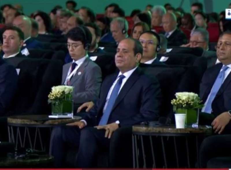 الرئيس السيسي يشهد جلسm نقاشية خلال الاجتماع السنوي للبنك الآسيوي