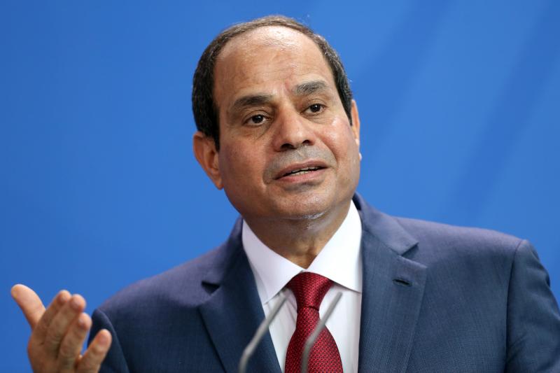 لأول مرة.. الرئيس السيسي يعلق على هروب لاعبين مصريين إلى الخارج