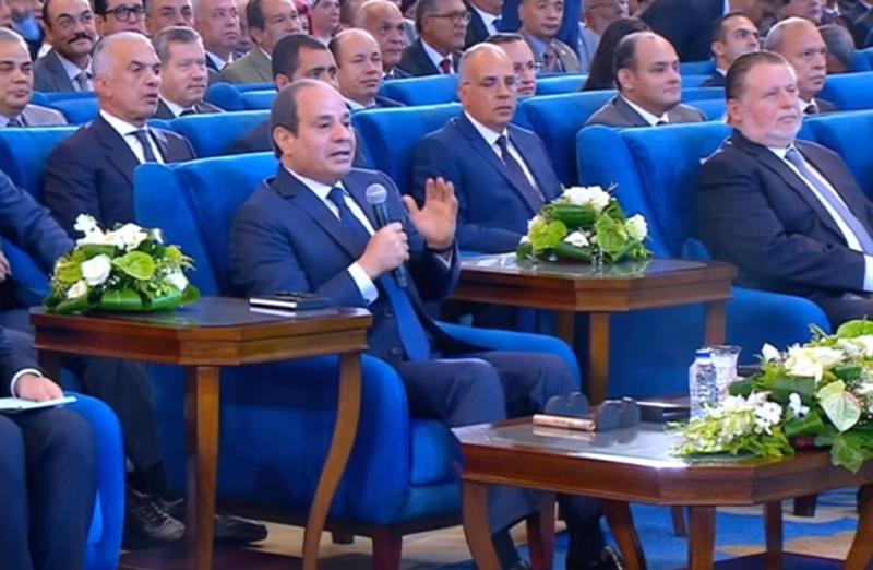 الرئيس السيسي خلال نهاية جلسة اليوم بمؤتمر حكاية وطن 