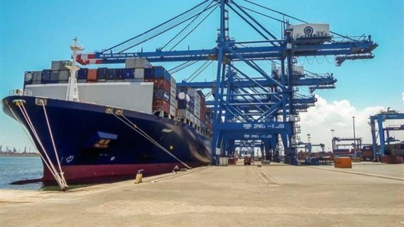ميناء دمياط يستقبل 9366 طن سكر خلال 24 ساعة