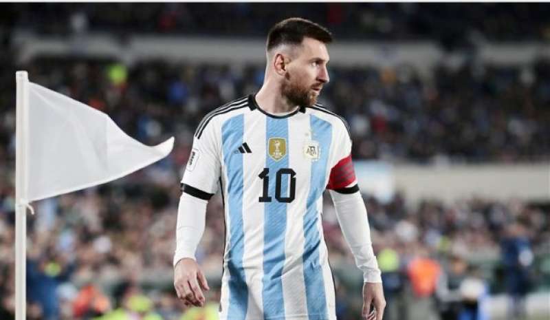 تعليق قاسي من ليونيل ميسي على واقعة لاعب باراجواي في مواجهة الأرجنتين
