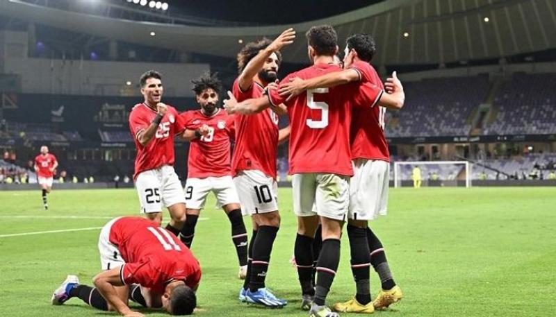 حمدي فتحي يسجل الأول لـ مصر أمام الجزائر