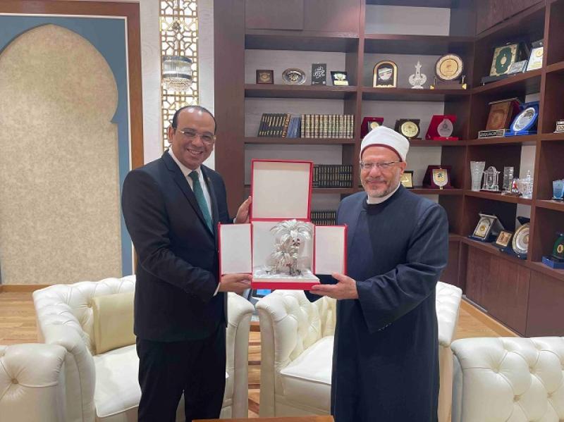 وزير الشؤون الدينية التونسي يلتقي المفتي ويشيد بالمؤتمر العالمي للإفتاء