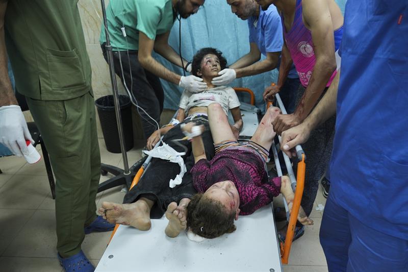 800 شهيدا في الغارة على مستشفى المعمداني في غزة