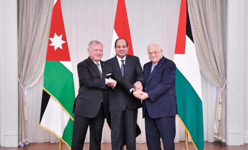 الرئيس السيسي ونظيريه الأردني والفلسطيني- أرشيفية