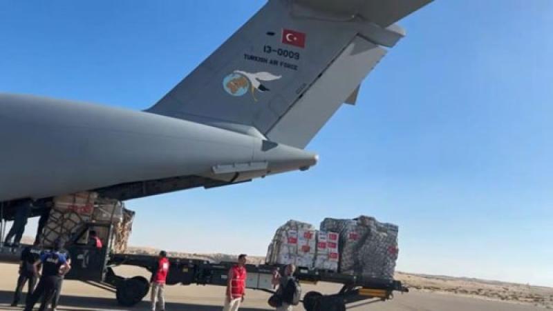 مطار العريش يستقبل 3 طائرات مساعدات لغزة من تركيا والبحرين