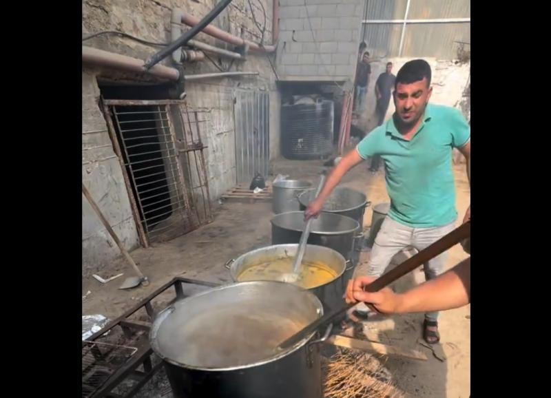 حيل تحت الحصار يلجأ إليها أبناء الشعب الفلسطيني لطهي الطعام بعد محاصرتهم (فيديو)