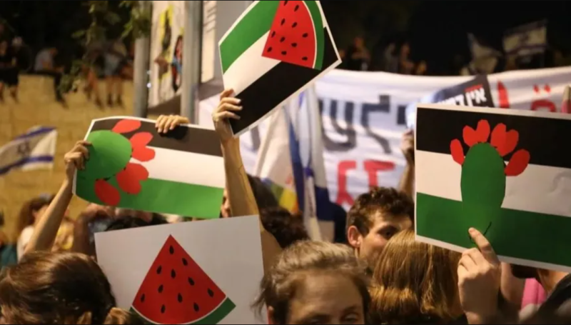 البطيخ رمز للتضامن مع القضية الفلسطينية