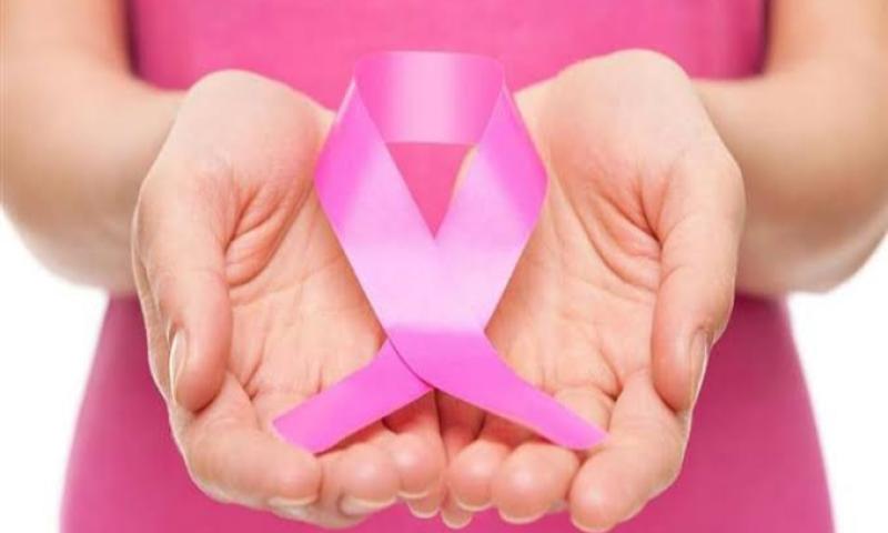 منها العامل الوراثي.. أسباب وطرق علاج سرطان الثدي