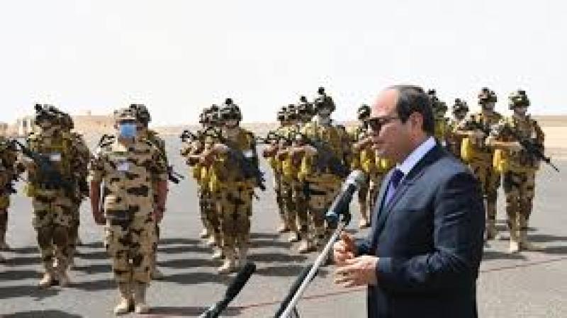 خبير عسكري: استعراض أسلحة الجيش المصري رسالة ردع لأعداء الوطن