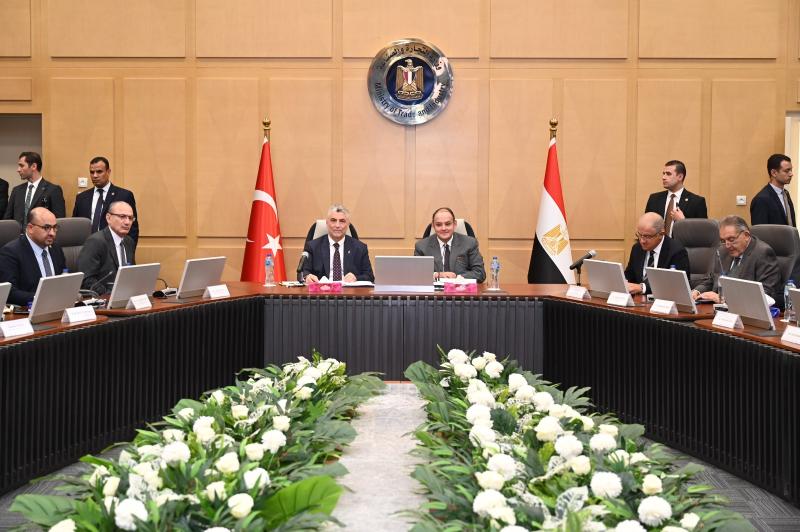 مصر وتركيا توقعان مذكرة تفاهم لزيادة التبادل التجاري