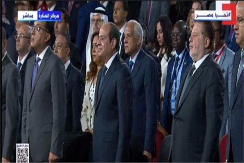 الرئيس السيسي يقف دقيقة حدادًا على أرواح شهداء غزة في افتتاح المعرض الدولي للصناعة