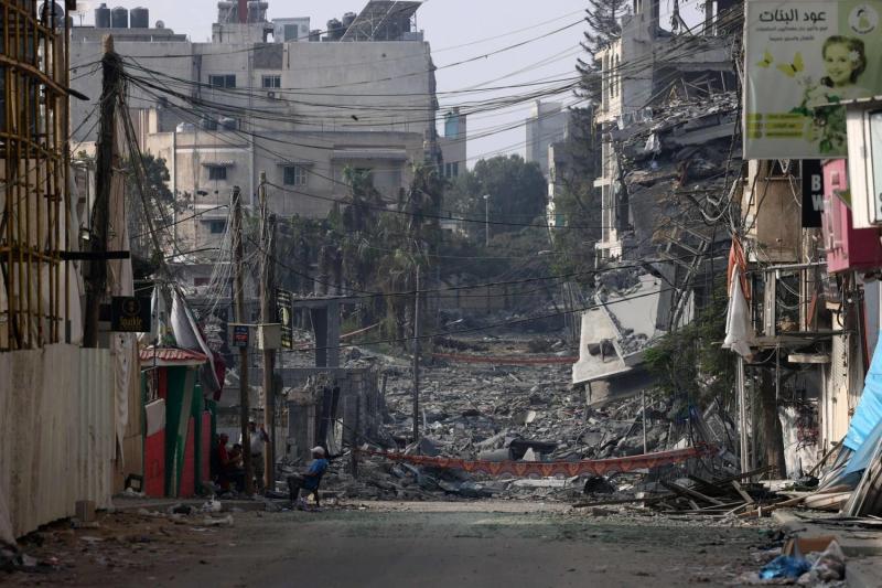 مستشار الرئيس الفلسطيني: ما يحدث في قطاع غزة حرب إبادة حقيقية