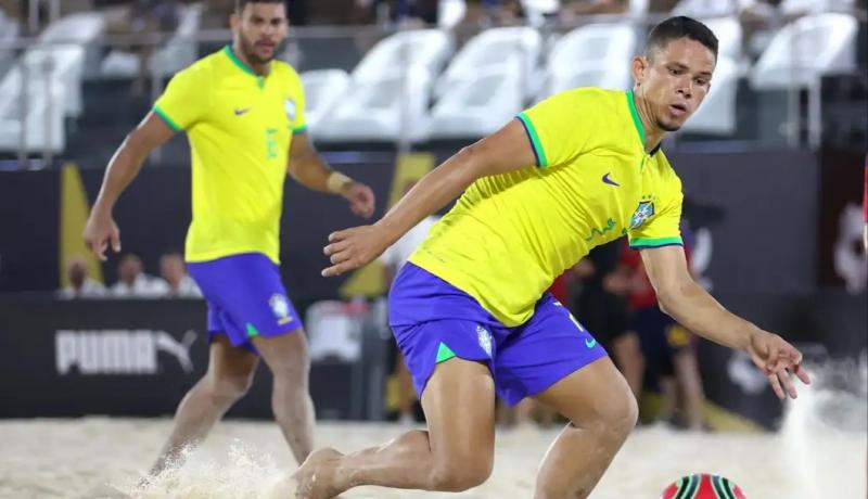 منتخب البرازيل بطل الكرة الشاطئية في السعودية