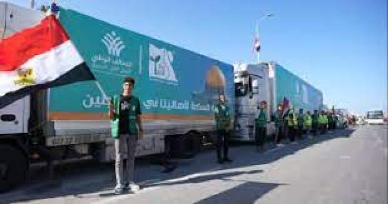 التحالف الوطني والهلال الأحمر يدخلان 193 شاحنة مساعدات إلى قطاع غزة