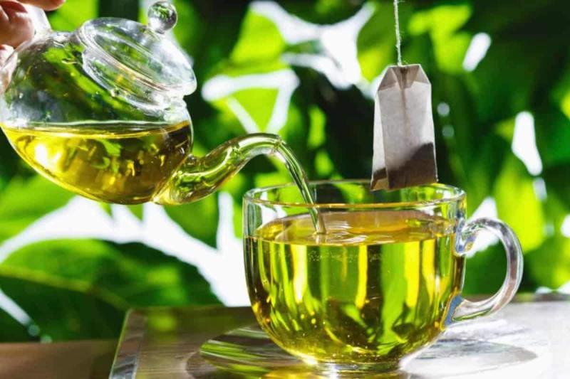 كوب واحد فقط.. فوائد وأضرار شرب الشاي الأخضر يوميا