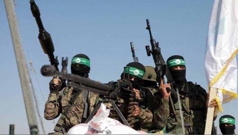 مقتل 7 من المحتجزين المدنيين لدى حماس بقصف مخيم جباليا
