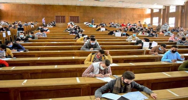قائمة المحظورات داخل لجان الامتحانات لطلاب الجامعات المصرية
