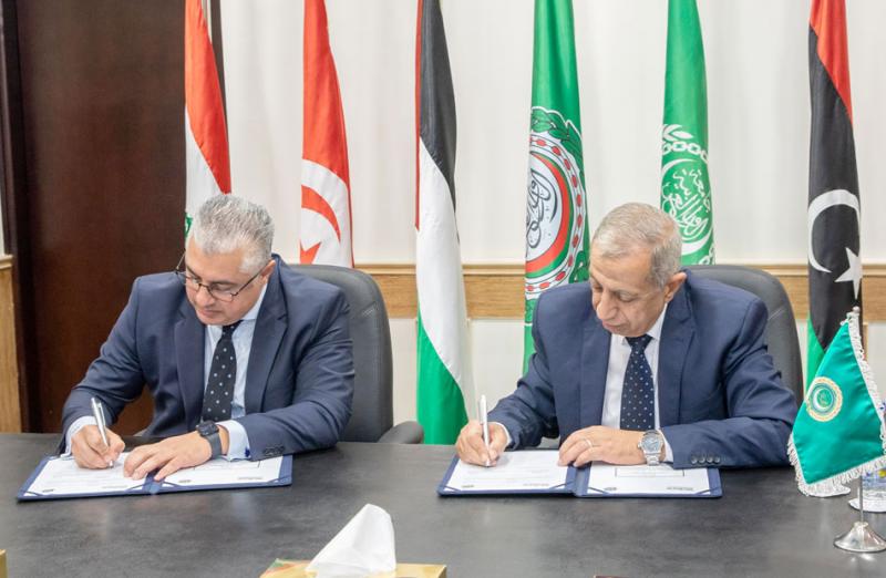 اقتصادية قناة السويس توقع مذكرة تعاون مع الأكاديمية العربية لتطوير قدرات الكوادر البشرية
