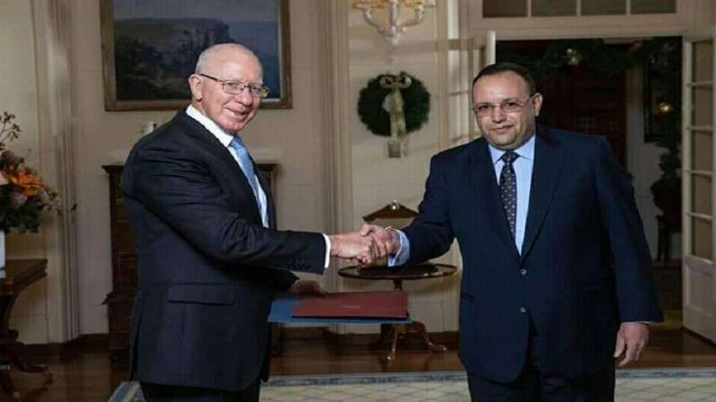 سفير مصر يودع الحاكم العام لأستراليا عقب انتهاء فترة عمله