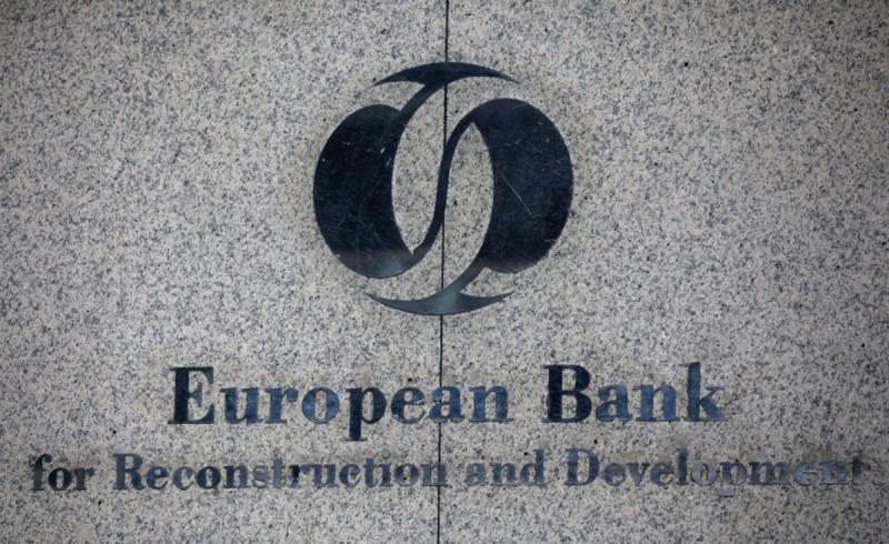البنك الأوروبي يسعى لشراء حصص شركات مصرية ضمن برنامج الطروحات