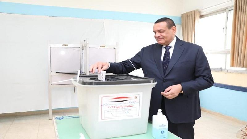 وزير التنمية المحلية يُدلي بصوته في الانتخابات الرئاسية 2024