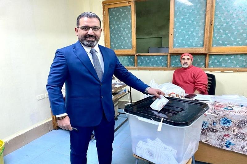 هشام علما يدلي بصوته  في الانتخابات الرئاسية