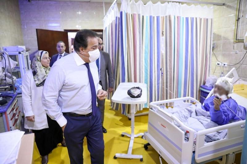 وزير الصحة يتفقد مستشفى مبرة المعادي 