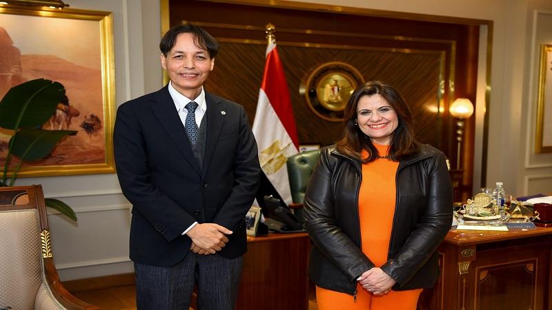وزيرة الهجرة- الخبير المصري باليابان