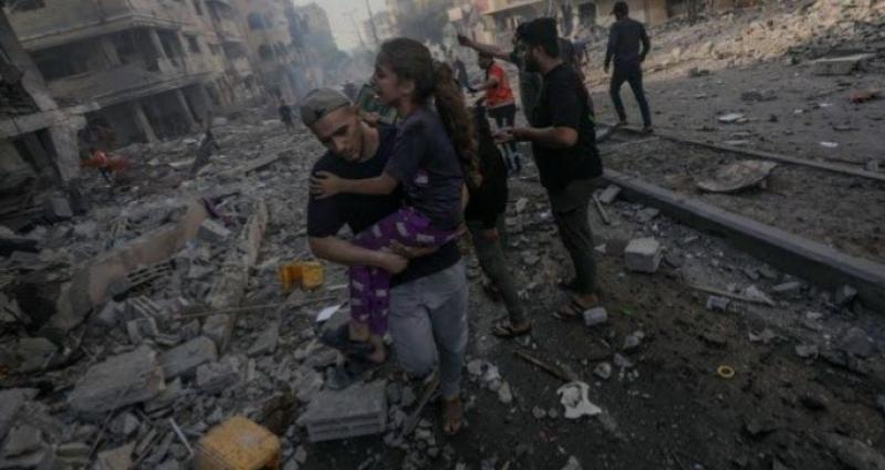 الكوليرا والطاعون.. أستاذ أوبئة يحذر من انتشار الأمراض في غزة بسبب الحرب