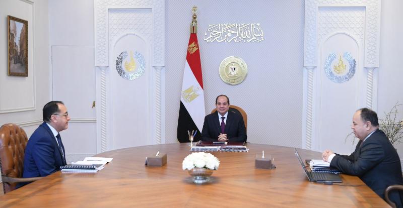 الرئيس السيسي يجتمع مع وزير المالية لبحث الجهود الجارية من تحقيق مستهدفات الموازنة