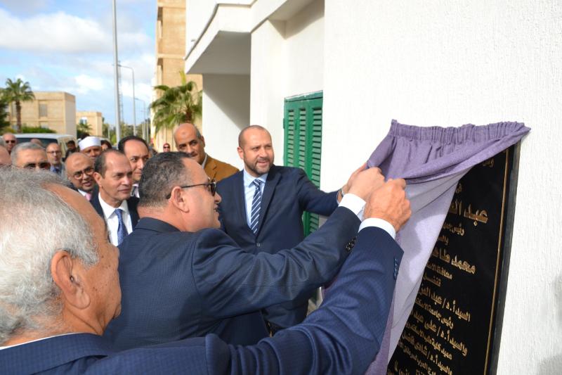 رئيس جامعة الإسكندرية يفتتح دار ضيافة اطفال مستشفى سرطان برج العرب