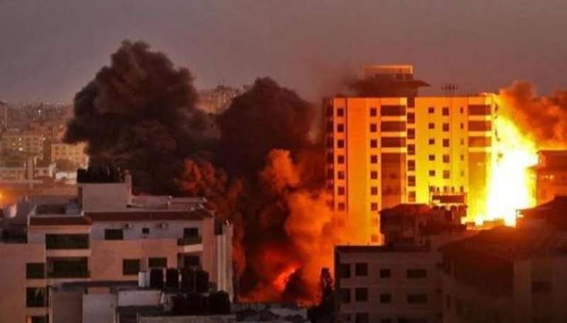 انقطاع كامل لخدمات الاتصالات والإنترنت عن غزة بسبب القصف الإسرائيلى
