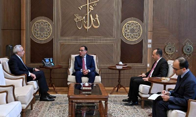 رئيس الوزراء يؤكد حرص مصر على دعم العلاقات التاريخية مع العراق