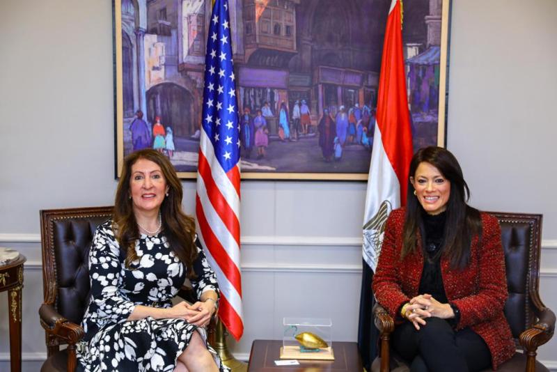 وزيرة التعاون الدولي تبحث دفع العلاقات الاقتصادية المشتركة مع السفيرة الأمريكية الجديدة لدى مصر