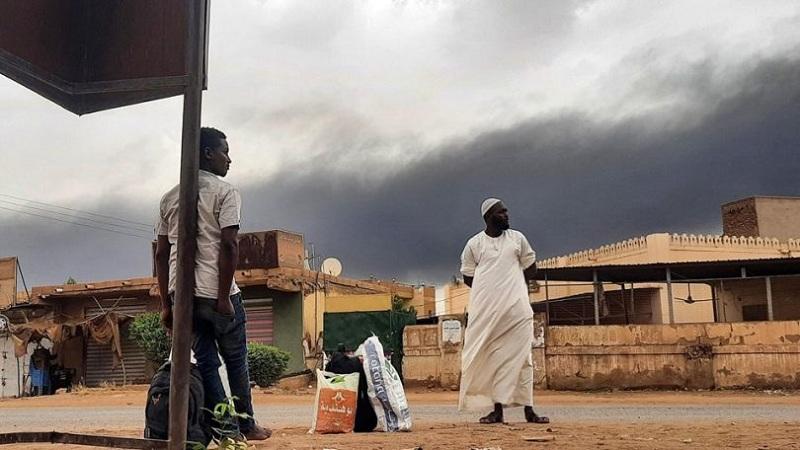 القاهرة الإخبارية: انفجارات قوية في محيط قيادة الجيش السوداني