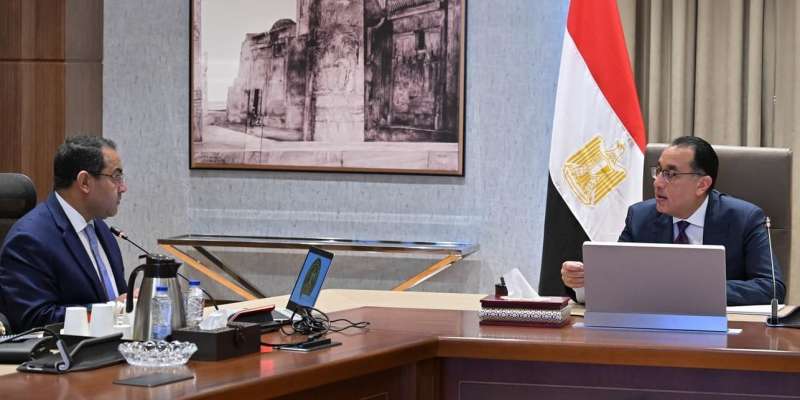 رئيس الوزراء يوجه بسرعة تسليم المرحلتين الأولى والثانية من وحدات زهرة العاصمة