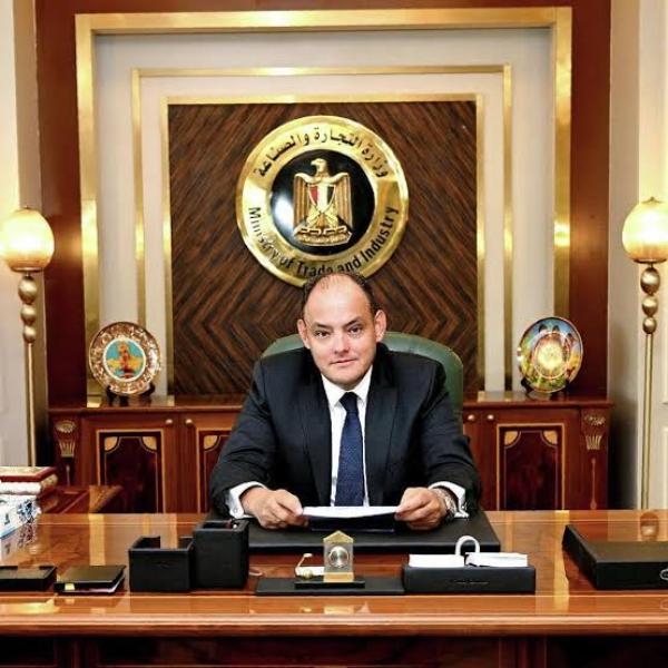 وزير التجارة يترأس وفد مصر المشارك في فعاليات الاجتماع الرابع للجنة العليا للشراكة الصناعية بالبحرين