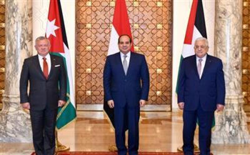 لقاء يجميع الرئيس السيسي وأبو مازن ورئيس الأردن 