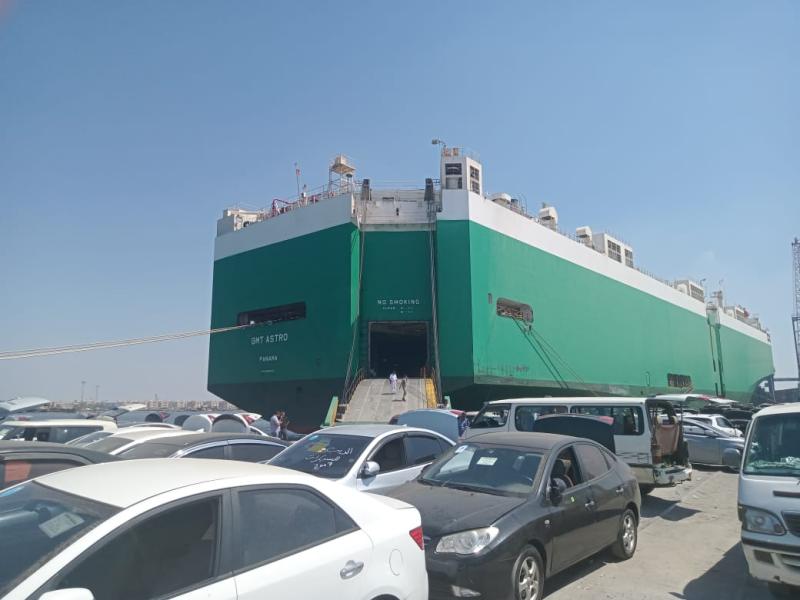وصول 3874 سيارة جديدة لذوى الهمم على متن سفينتين بميناء غرب بورسعيد