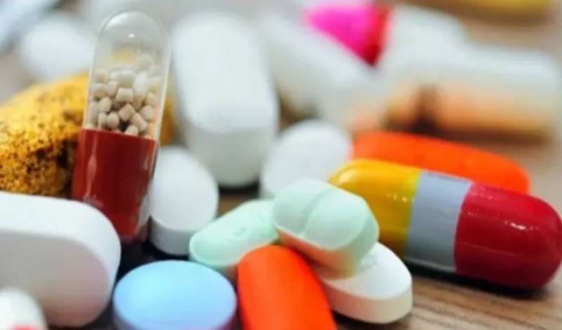 السفير أيمن الدسوقي: الدواء المصري متوفر في الصيدليات الغانية