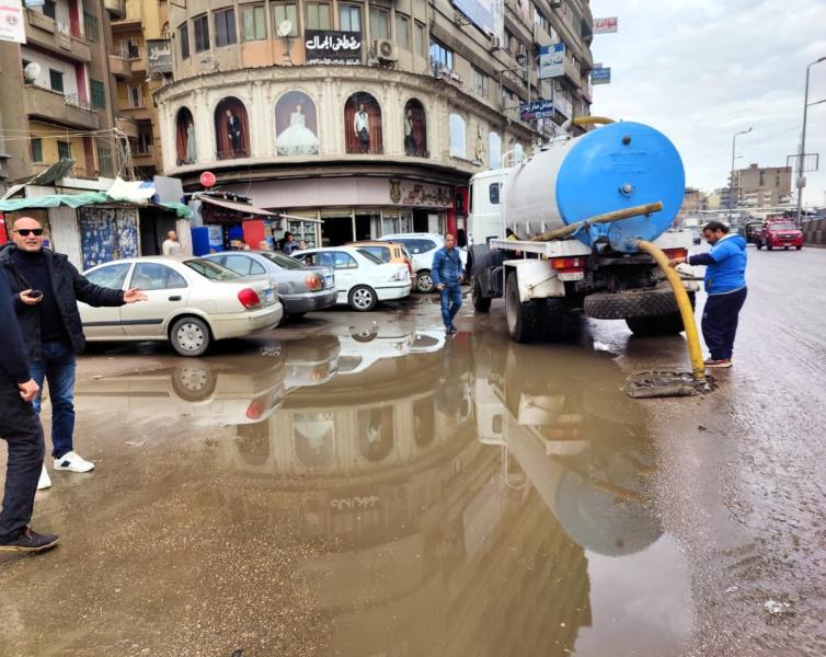 رحمي يُتابع جهود رفع نواتج الأمطار في مراكز ومدن محافظة الغربية
