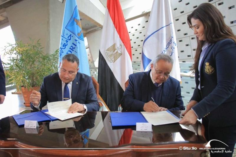 مكتبة الإسكندرية توقع اتفاقية تعاون مع جامعة الإسكندرية