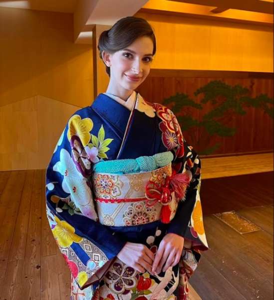 ما سر تخلي ملكة جمال اليابان المثيرة للجدل عن تاجها؟